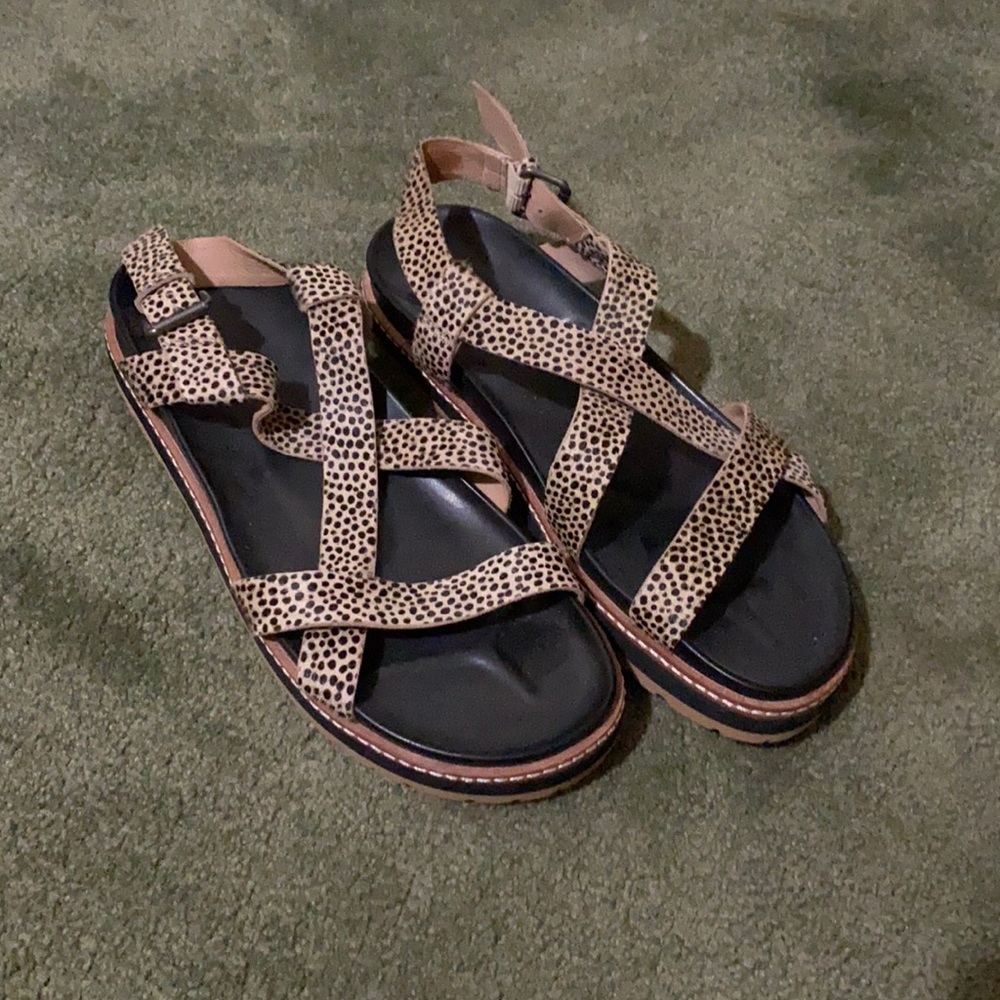 Leopard dad sandals
